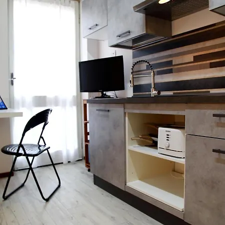 Guest house Executive Maggiore 3*