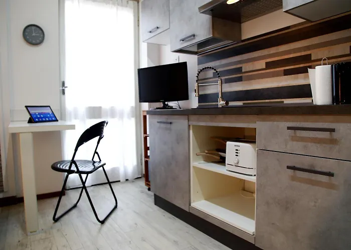 Guest house Executive Maggiore 3*